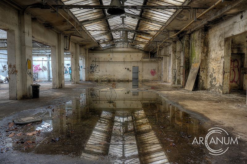 Urban explorer documents an abandoned rubber factory 3