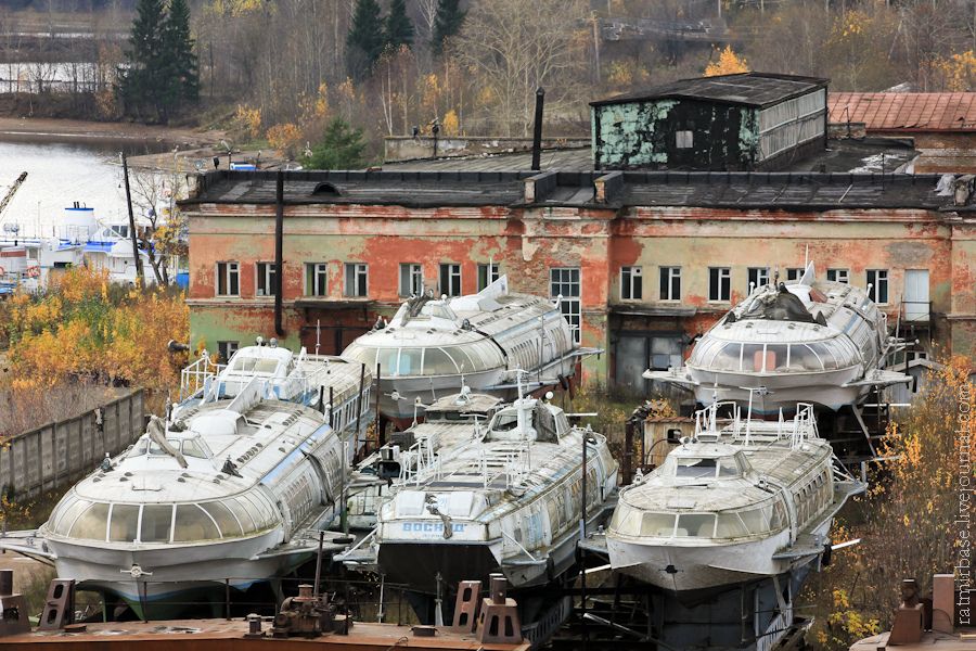 this-graveyard-contains-the-abandoned-raketas-or-rockets-that-once-plied-the-volga-and-other-great-rivers-of-the-soviet-union-during-the-cold-war-years-3